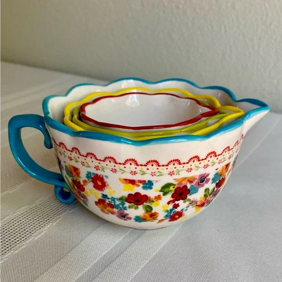 The Pioneer Woman Measuring Cup Set - Picture 2 of 16